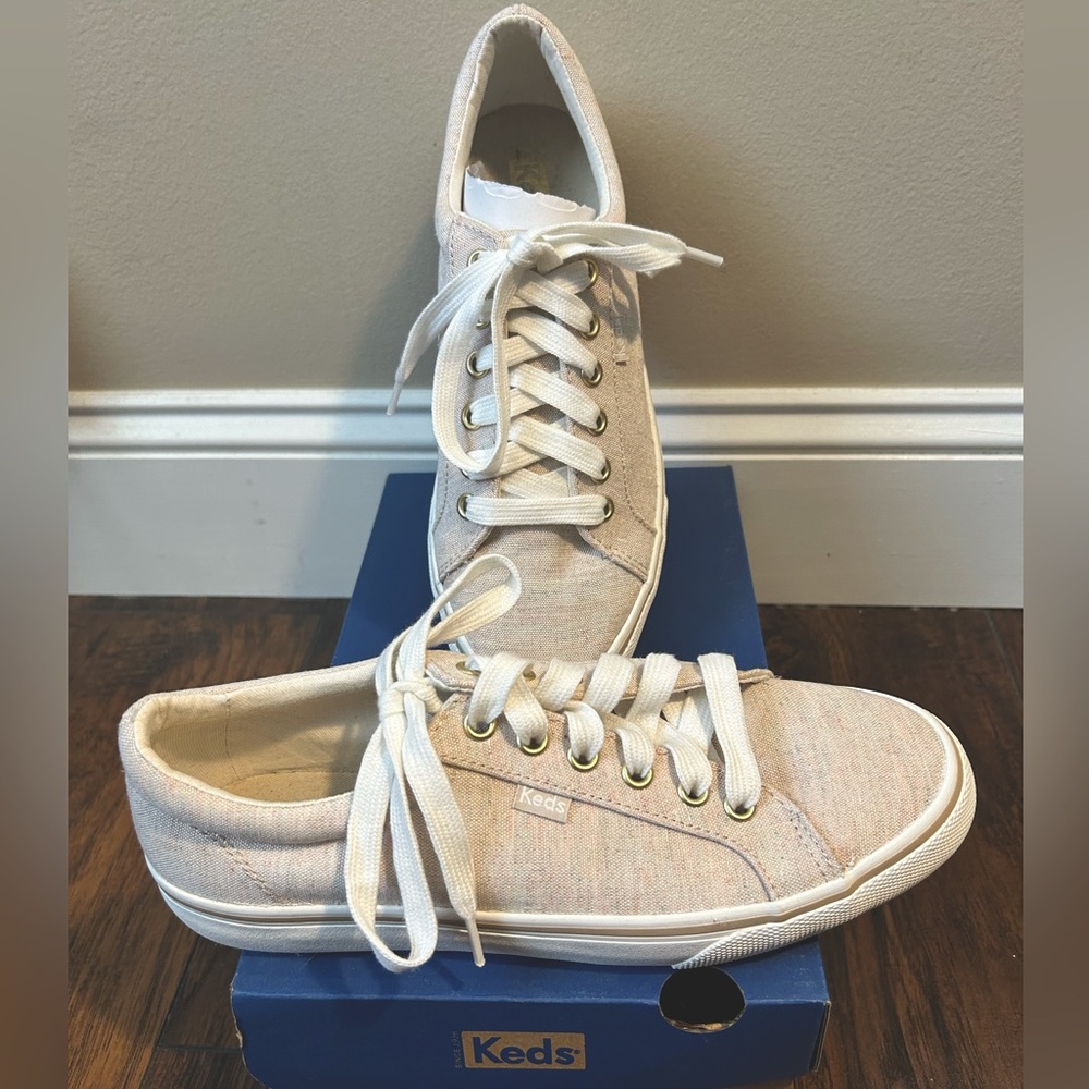 Keds; "Jump Kick Linen Flck Oatm";New w/ tags/box; Oatmeal/Hint of Mauve;Size 8